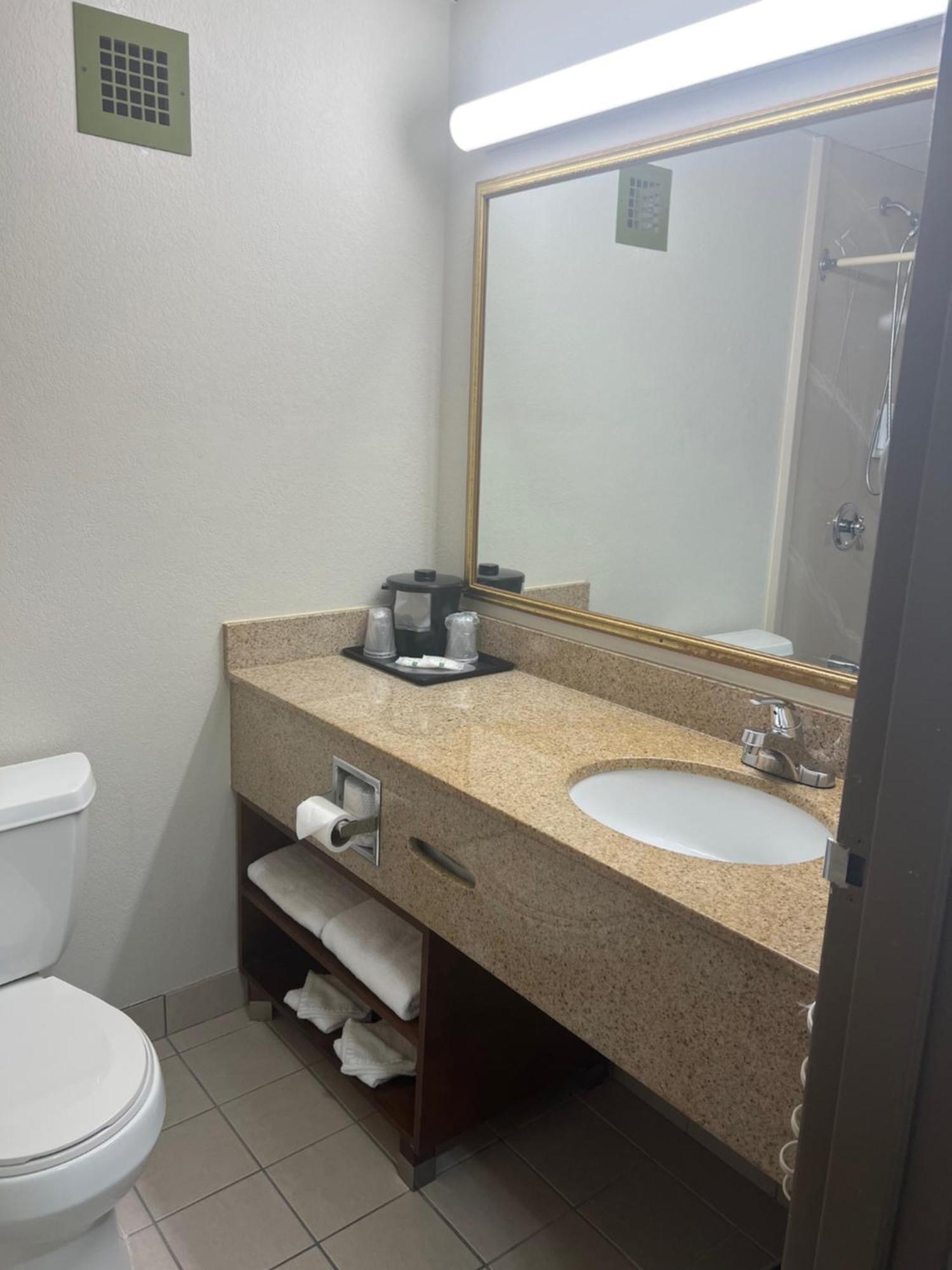 Quality Inn Seekonk-Providence Екстериор снимка
