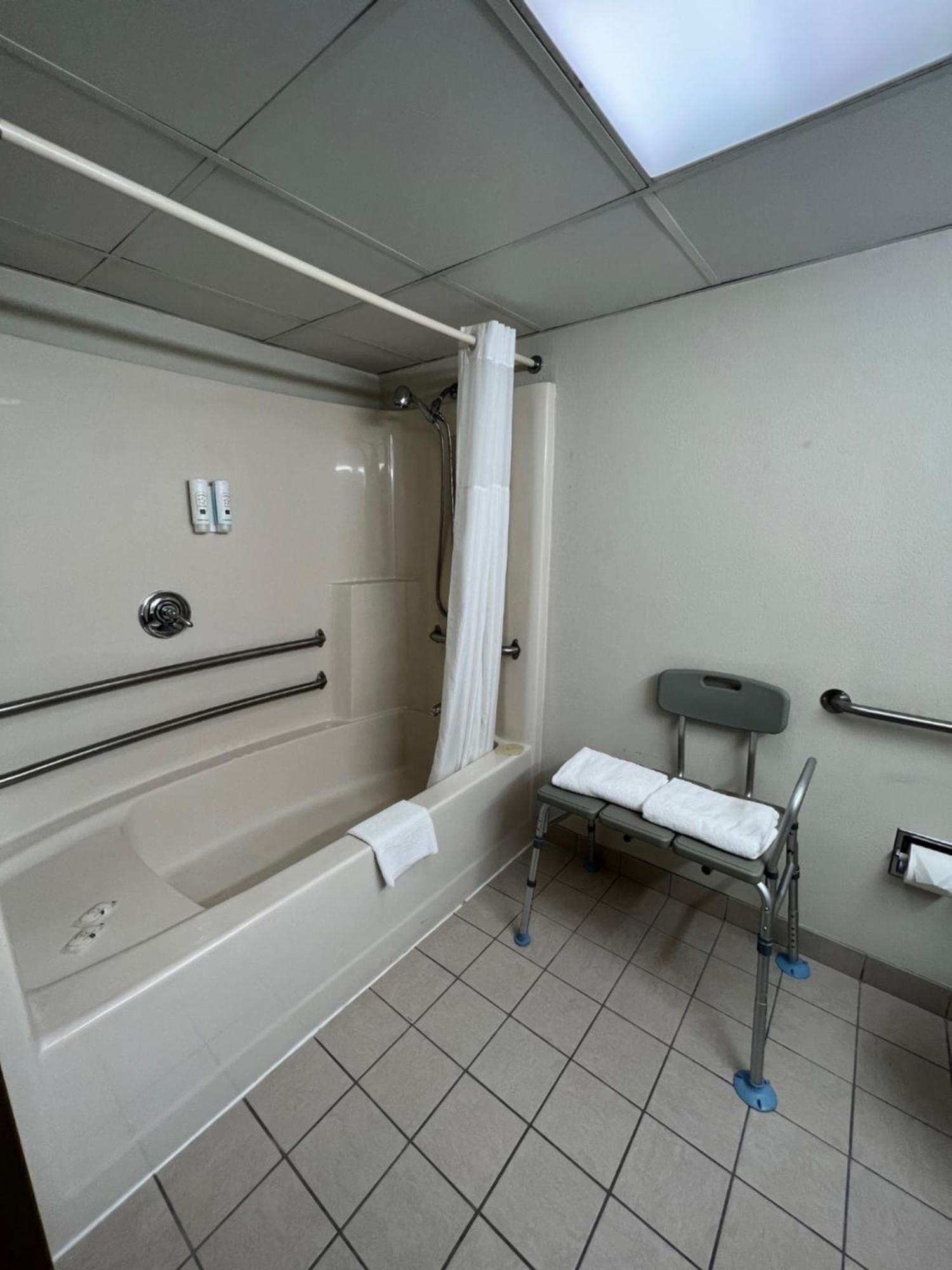 Quality Inn Seekonk-Providence Екстериор снимка
