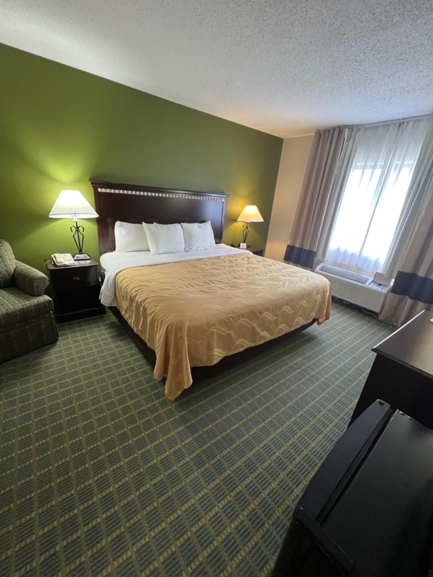 Quality Inn Seekonk-Providence Екстериор снимка