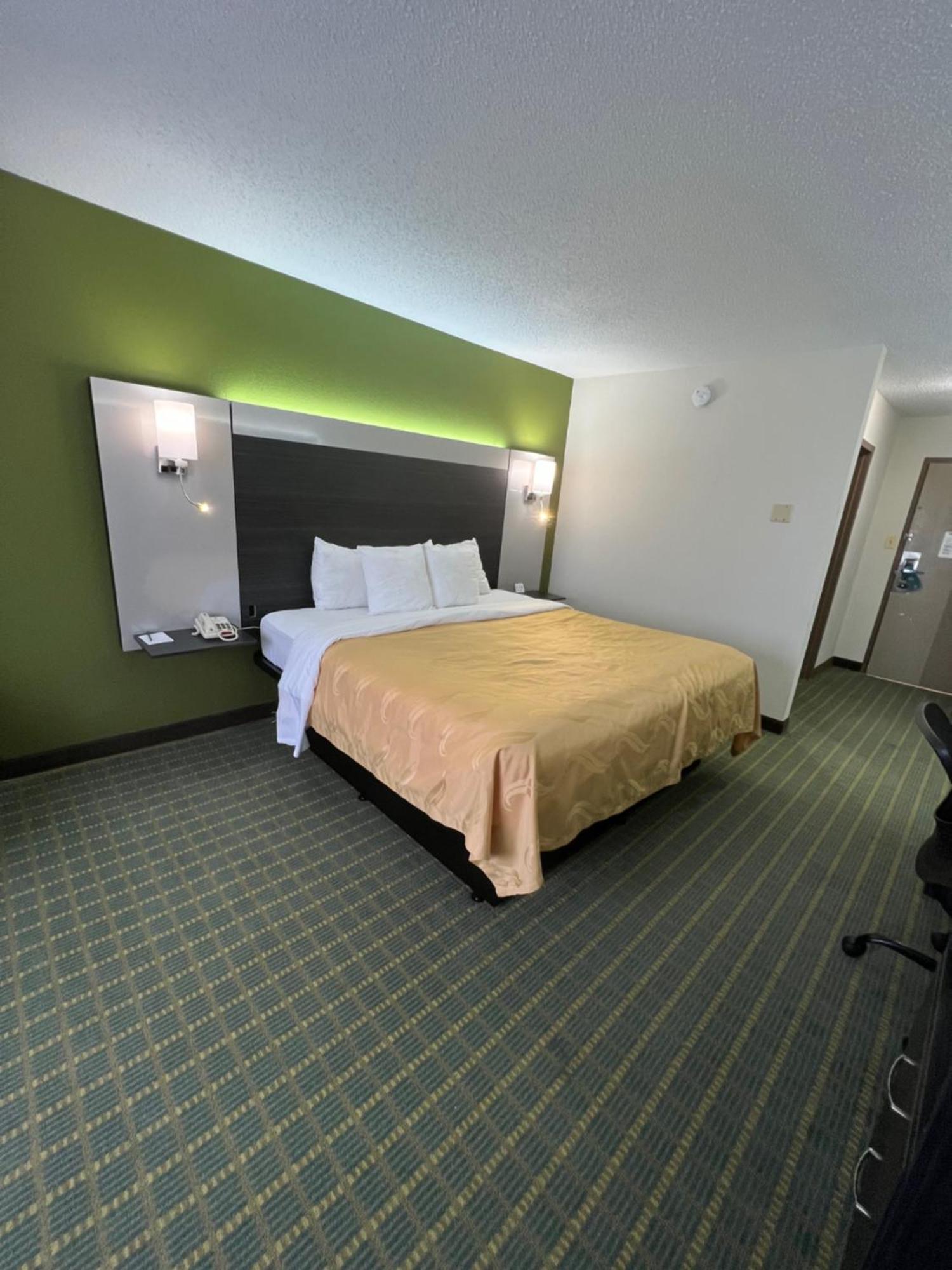 Quality Inn Seekonk-Providence Екстериор снимка